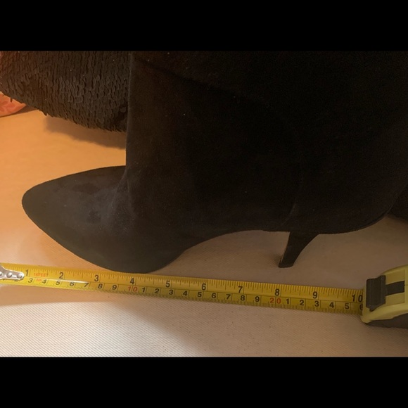 New Valentino suede Bow embellished boots in Black. - Picture 10 of 15